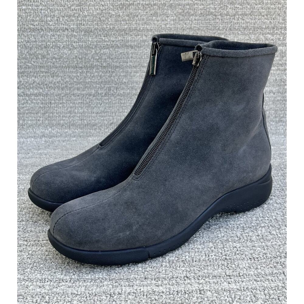 LA CANADIENNE Tonya Ankle Suede Gray Boots Women's Size 8 US NEW